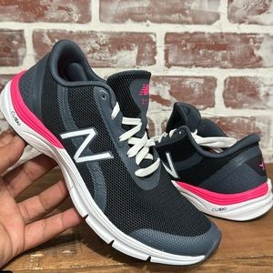 New Balance 711 Memory Sole Women’s Shoes sz 8